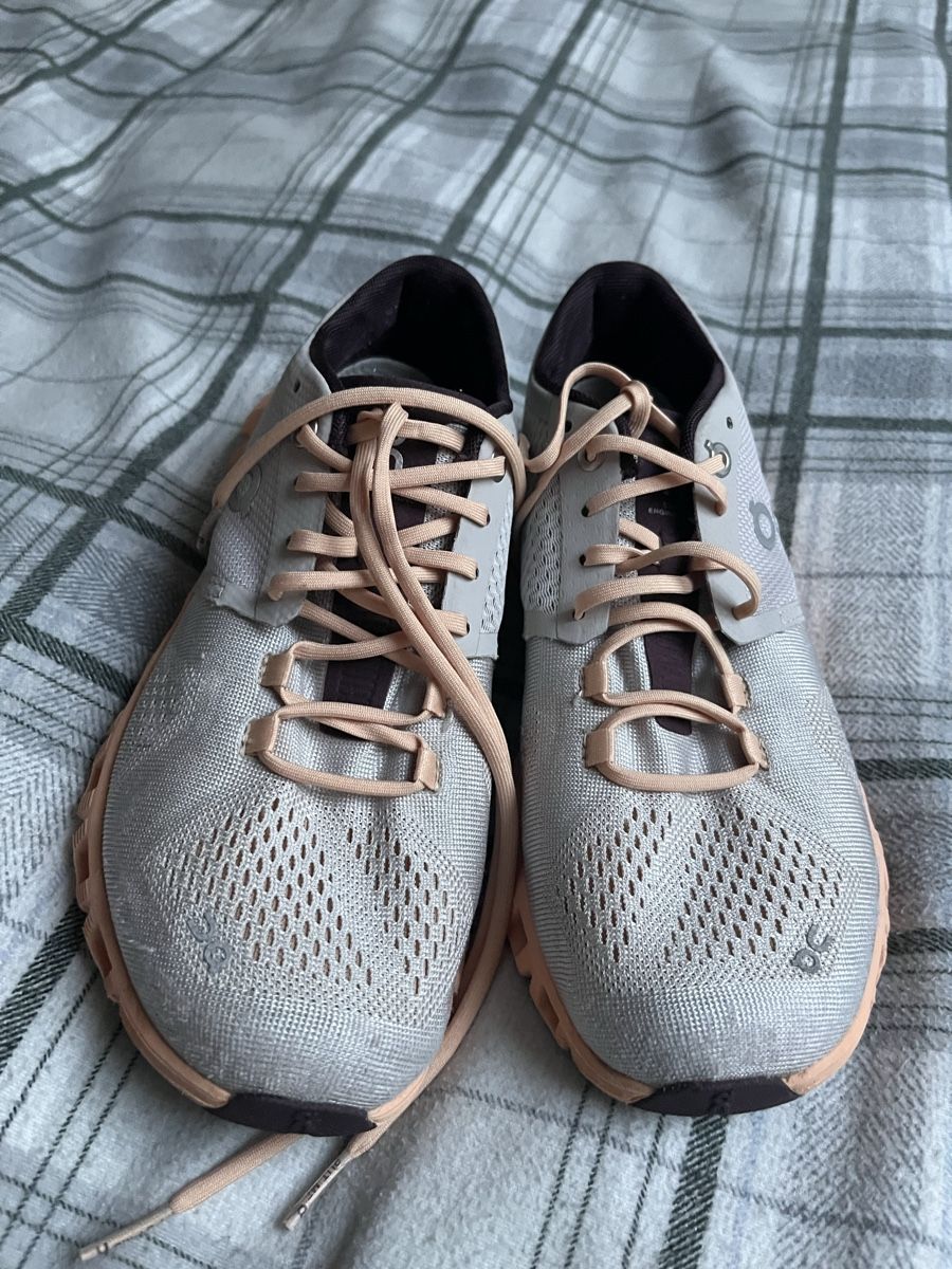 On Scarpe da donna: On Laufschuhe Cloudtec Grösse 37.5 – Usato da Biel/Bienne venduto da nurrund