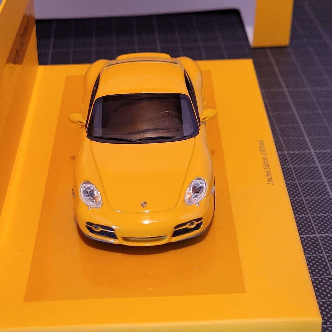 Porsche Modellini d'auto: Porsche Cayman S (987) – Nuovo e nell'imballaggio originale da Chézard-St-Martin venduto da AlPat-Collections 1