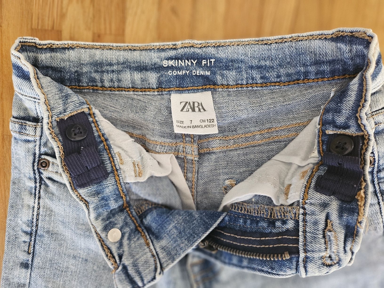 Zara Pantaloni: Kinder Jeans Zara hellblau Gr. 122 – Usato da Rapperswil SG venduto da dslemer 1