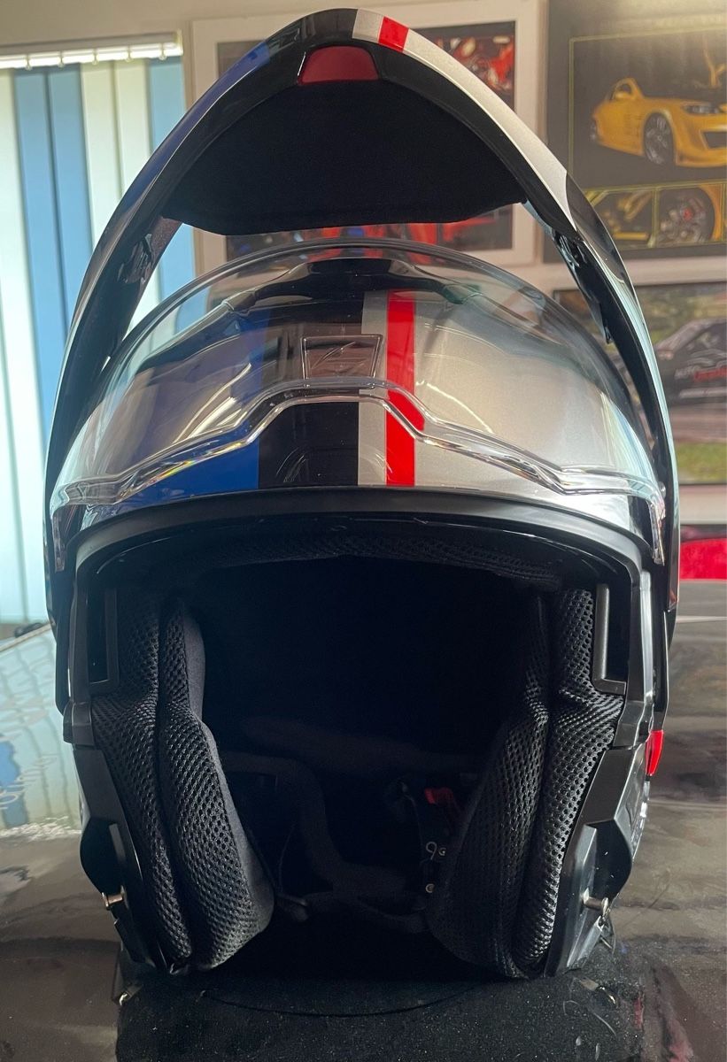 Caschi & visiere: Helm Scorpion – Usato da Liebistorf venduto da Coyotes 4