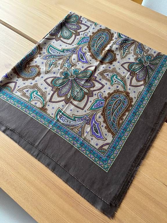 Foulard & Sciarpe: Schal Tuch neuwertig – Usato da Bülach venduto da marspi 1