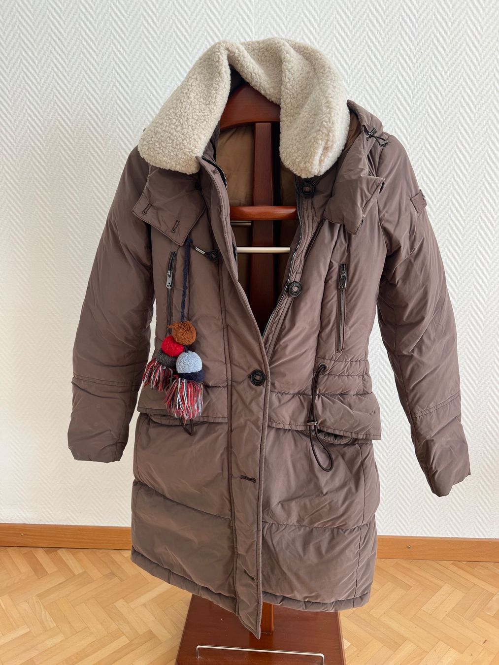 Peuterey Mäntel: Peuterey doudoune taille 40 (petit 36) – Gebraucht aus Fribourg von Monalisa_13