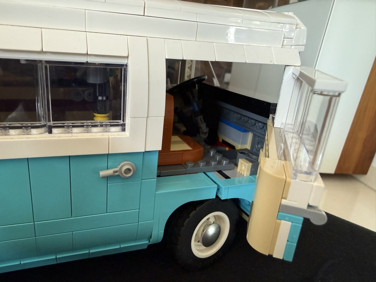 Lego Kit di costruzioni: Lego VW Camper T2 Art. 10279 – Usato da Volketswil venduto da Syellow 3