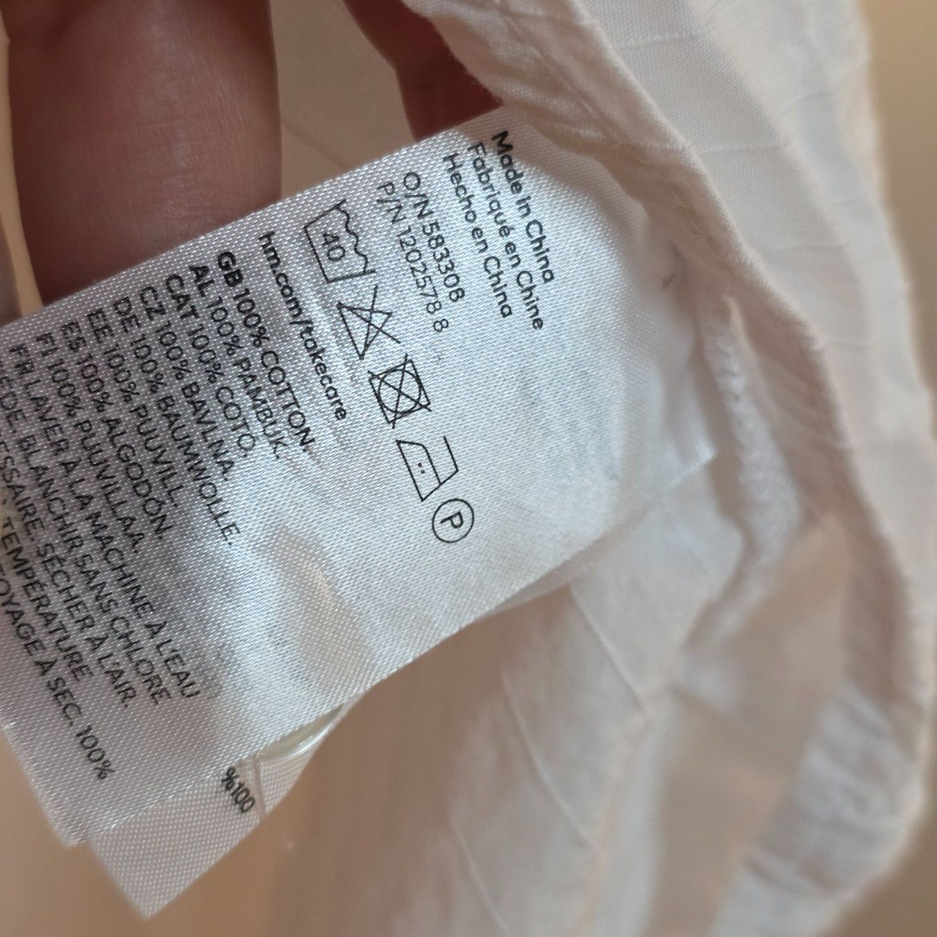 H&M Camicette: H&M Bluse weiß Schleife Gr.L Oversize – Usato da Wald ZH venduto da CapLux 4