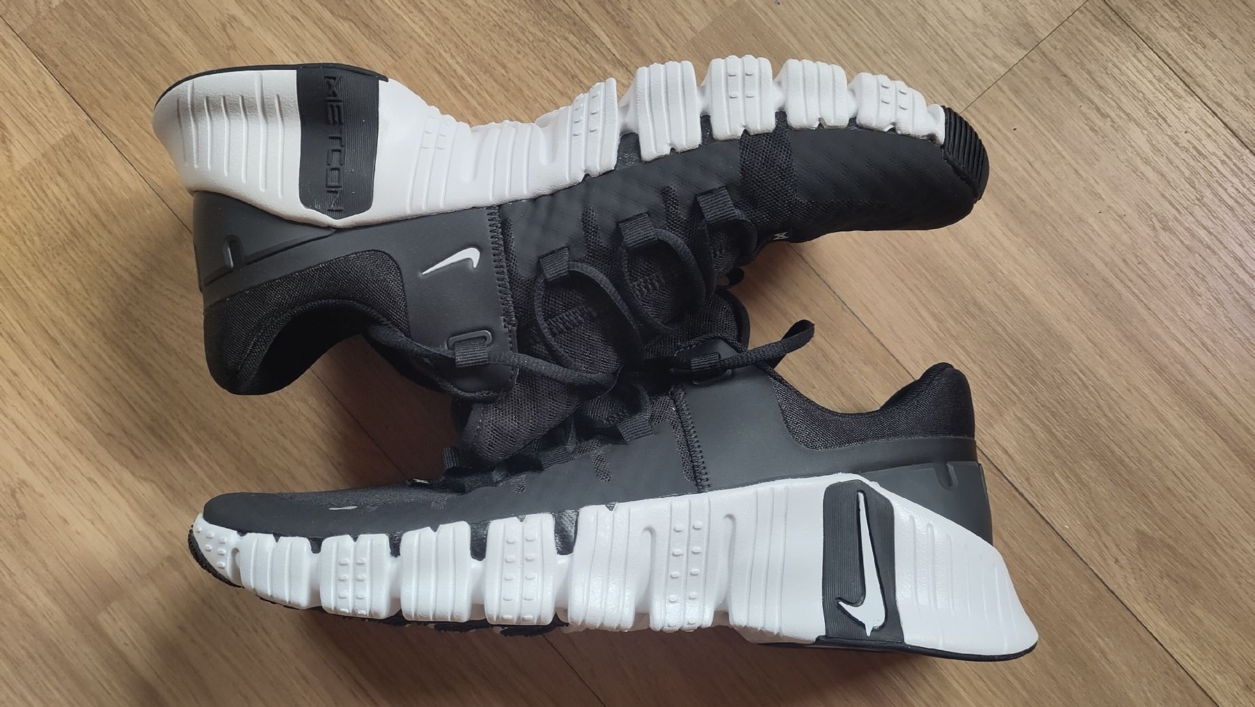 Nike Herrenschuhe: Nike Free Metcon – Neu und originalverpackt aus Cumbel von anj_b8wj
