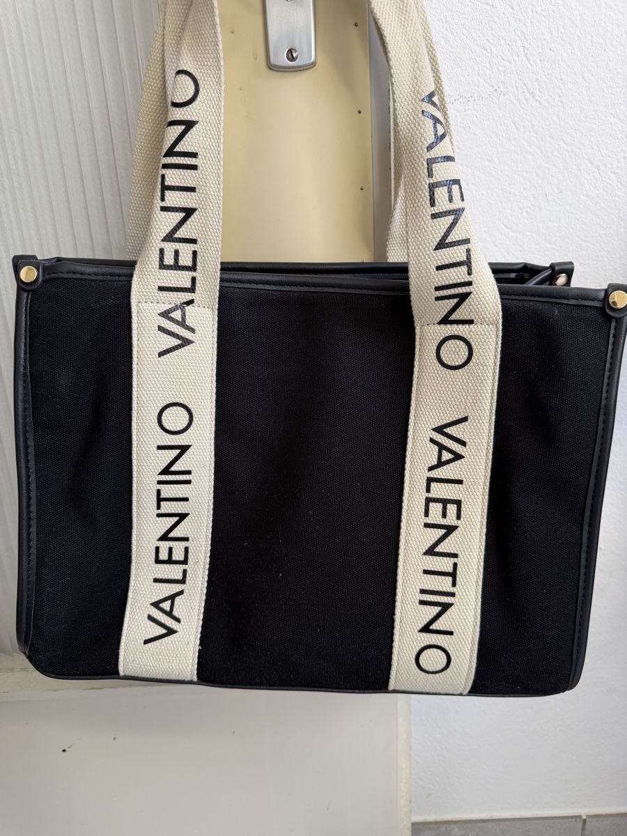 Valentino Borse da donna: Handtasche Valentino – Nuovo (secondo la descrizione) da Kirchberg BE venduto da lea_kb6y 1