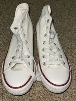 Weiße Schnürschuhe von Chicorée