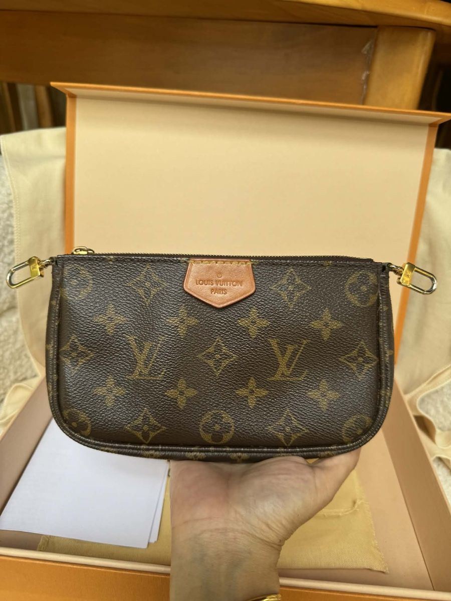 Louis Vuitton Borse da donna: Louis Vuitton Multi Pochette mittelgroße Tasche – Usato da Widnau venduto da Pukpan_99