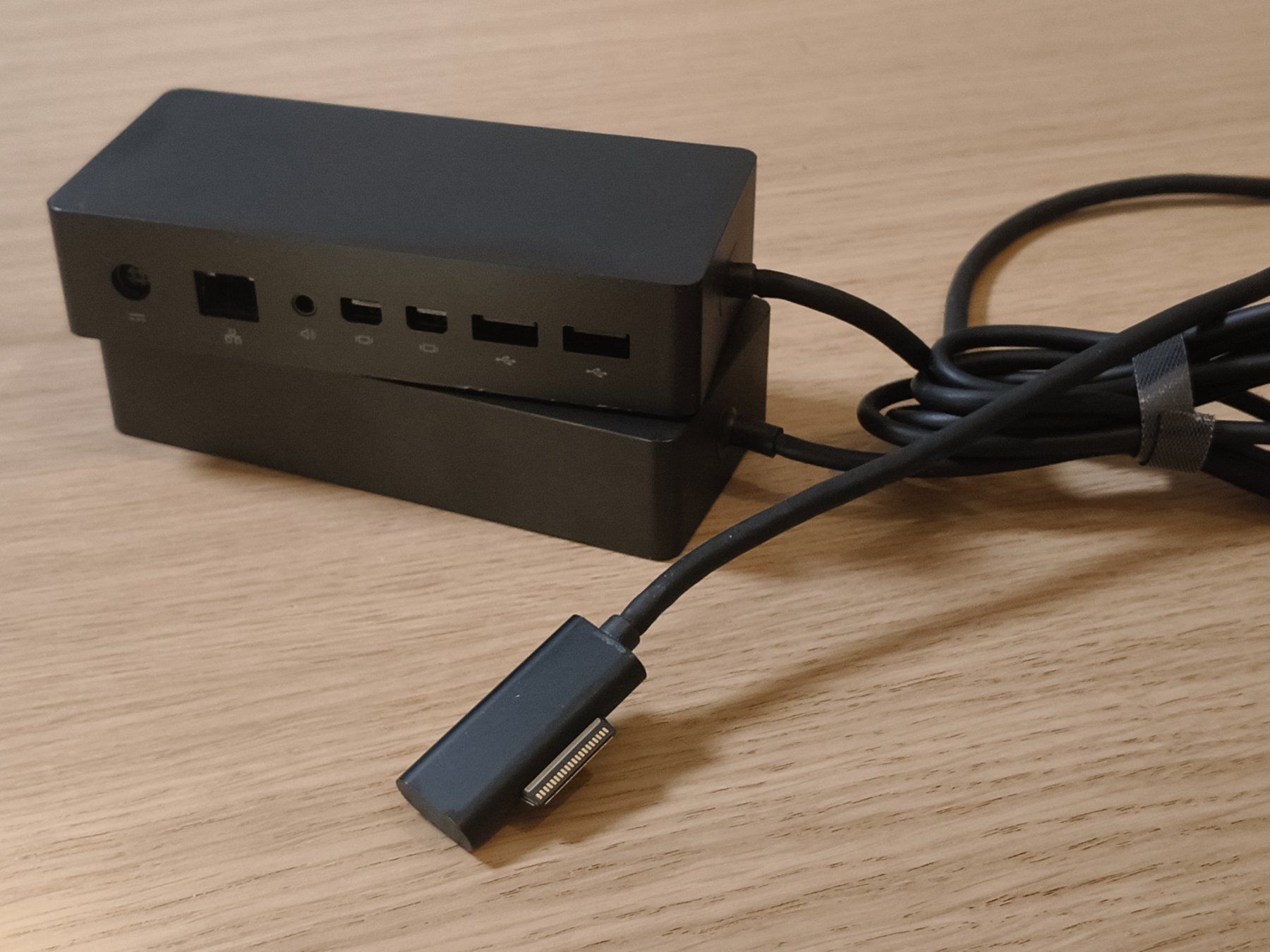 Microsoft Docking station: Microsoft Surface Dock - Komplett & in gutem Zustand – Usato da Zürich venduto da DonBodo
