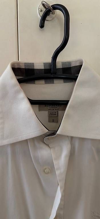Camicie: Dolce e Gabbana - Burberry - Hinlfiger Denim – Usato da Gordola venduto da Lokimaster 3