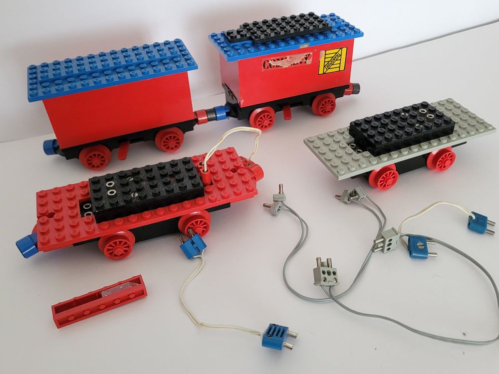 Lego train Vintage 4,5 V Wagons et Moteurs Train Electrique 1