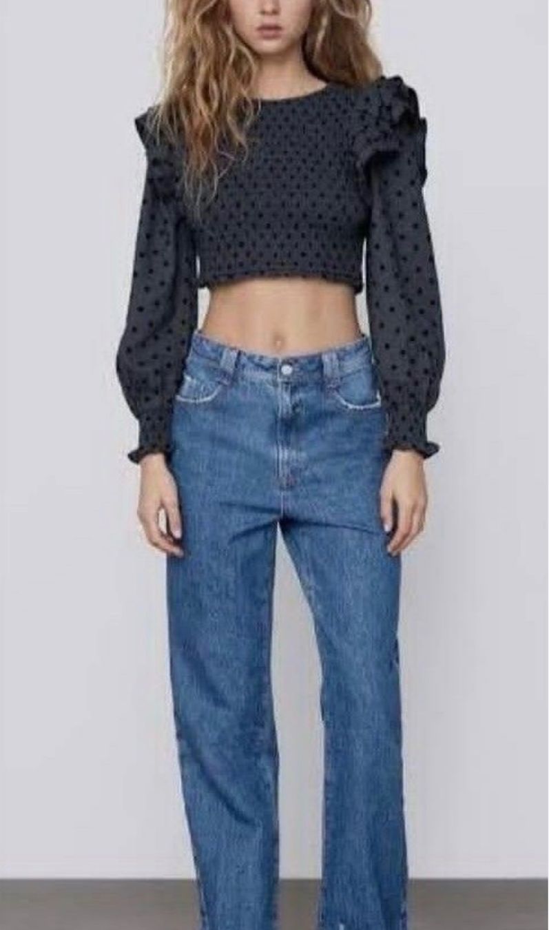 Zara T-shirts: Beautiful shirt – Neuf avec emballage d'origine à Opfikon par til_t7ww 1