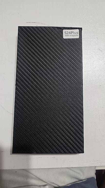 Samsung Cover & Protezioni schermo: Coque s24 Plus Carbone – Nuovo e nell'imballaggio originale da Lonay venduto da kyl_b72m 1
