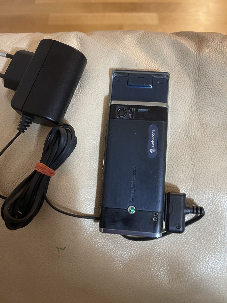 Ericsson Telefoni cellulari / Smartphones: Sony Ericsson W595 inkl lgerät – Usato da Regensdorf venduto da mex5145 5