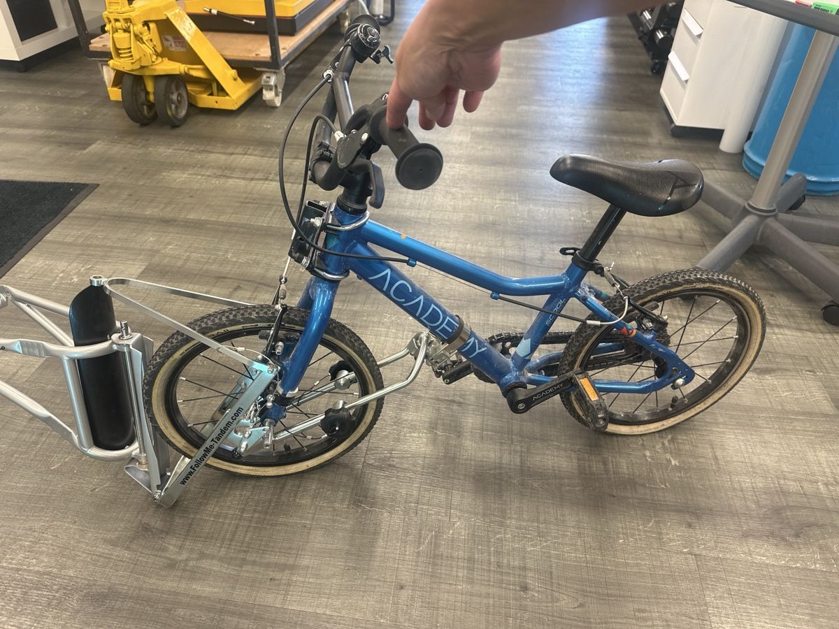 Academy Biciclette: Fahrrad mit FollowMe – Usato da Pfungen venduto da monster36