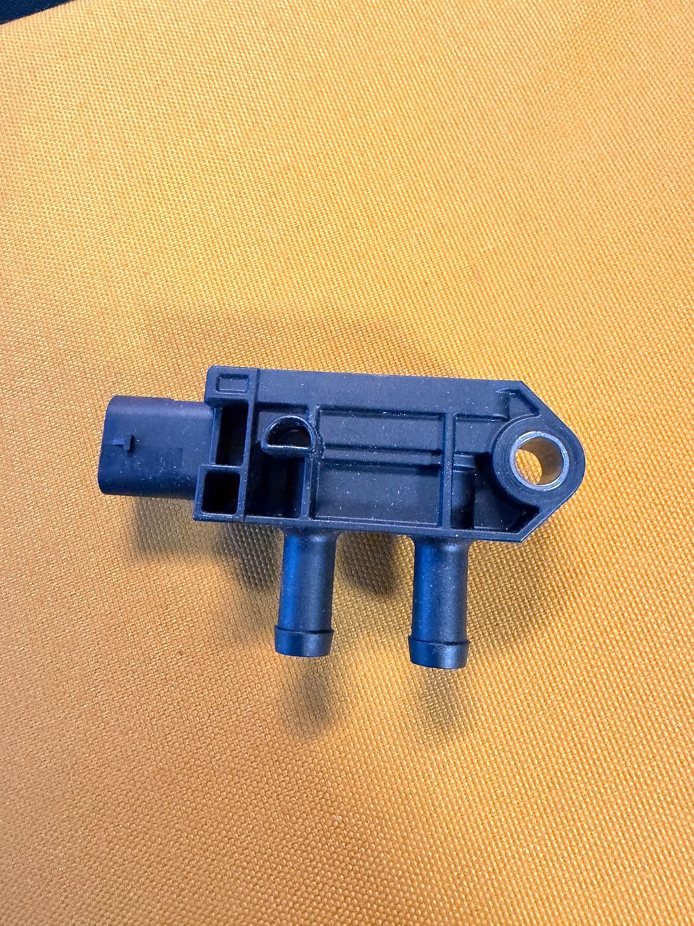 Tutti pezzi di ricambio auto: Differenzdrucksensor HJS 92 09 1067 neu im Originalkarton – Nuovo e nell'imballaggio originale da Einsiedeln venduto da cla_hc8z 2