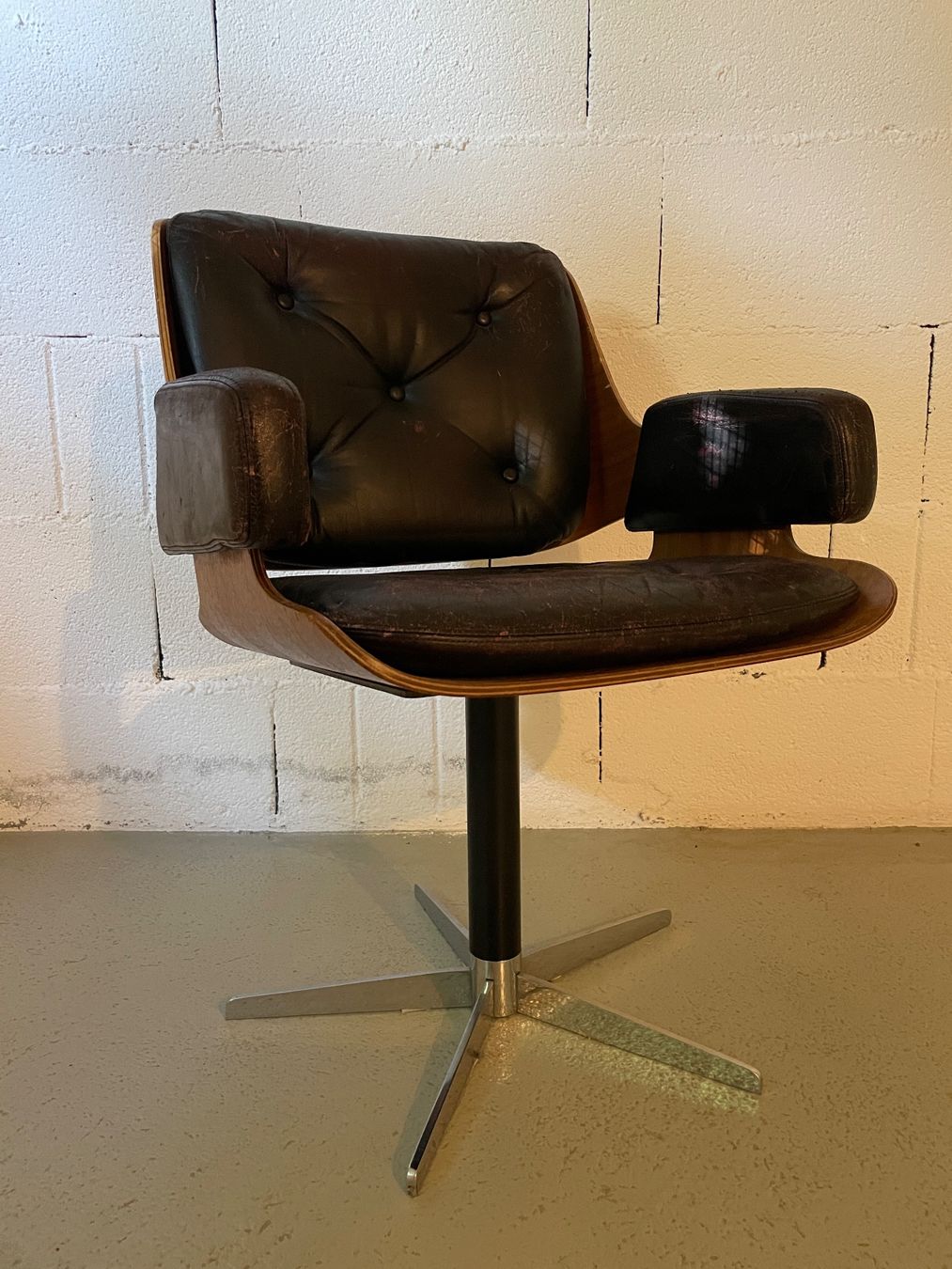 Sedie: Vintage Sessel Stuhl – Usato da Thun venduto da IRENEKAMERAS