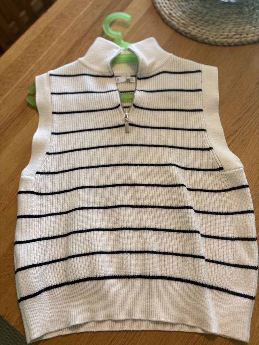Mango T-shirt: T-shirt Mango taille S – Usato da Attalens venduto da Skorpionica