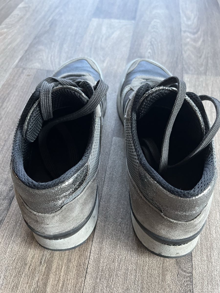 Hogan Chaussures femmes: Sneakers Hogan – D'occasion à Adelboden par SimbaCarfield 4