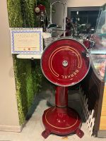 Berkel Modell 21 (8/21) in Rot – robust & repräsentativ