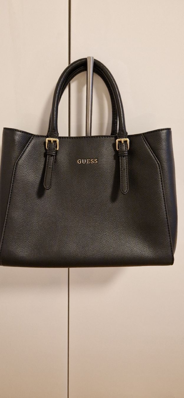 Guess Sacs femmes: Guess Handtasche – Neuf (Voir description) à Stallikon par lh-beba82-85