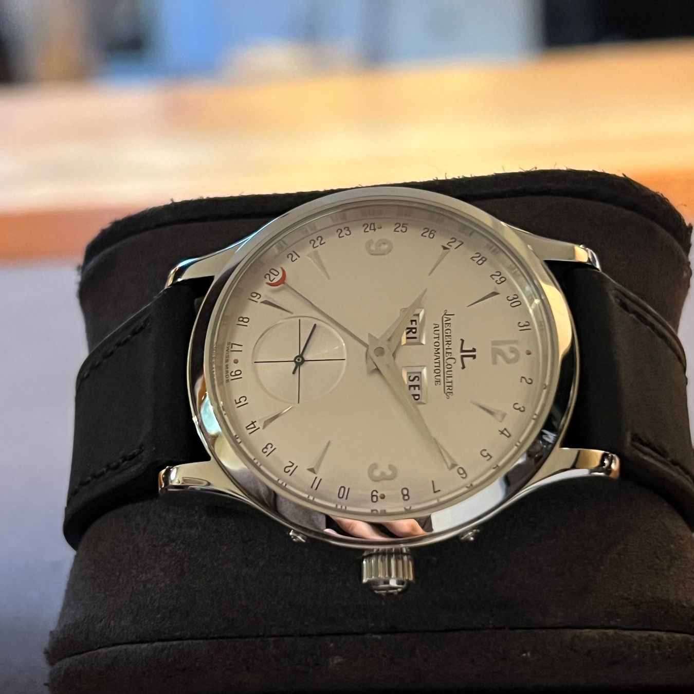 Jaeger-Lecoultre Orologi: Jaeger-LeCoultre Master Calendar Automatic 37mm 140.8.87 – Usato da Carouge GE venduto da Watchaser 6