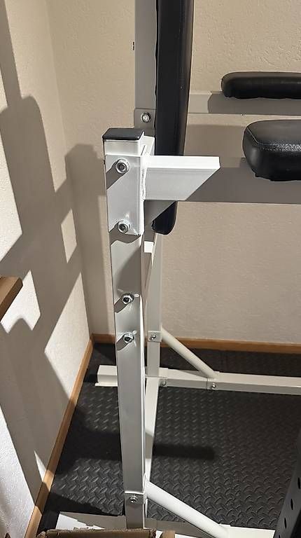 Hometrainer: Klimmzuggerät mit Dipstation – Gebraucht aus Gebenstorf von GianlucaRusso 2