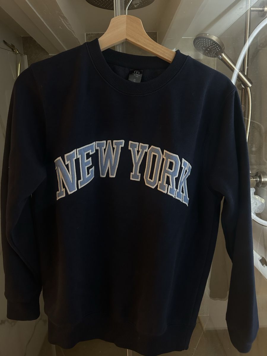 Maglioni & Felpe: SweatShirt NewYork marine, taille S – Nuovo (secondo la descrizione) da Vesenaz venduto da emi_videsonarmoire
