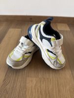 Kinder Turnschuhe ZARA Grösse 22 ungetragen
