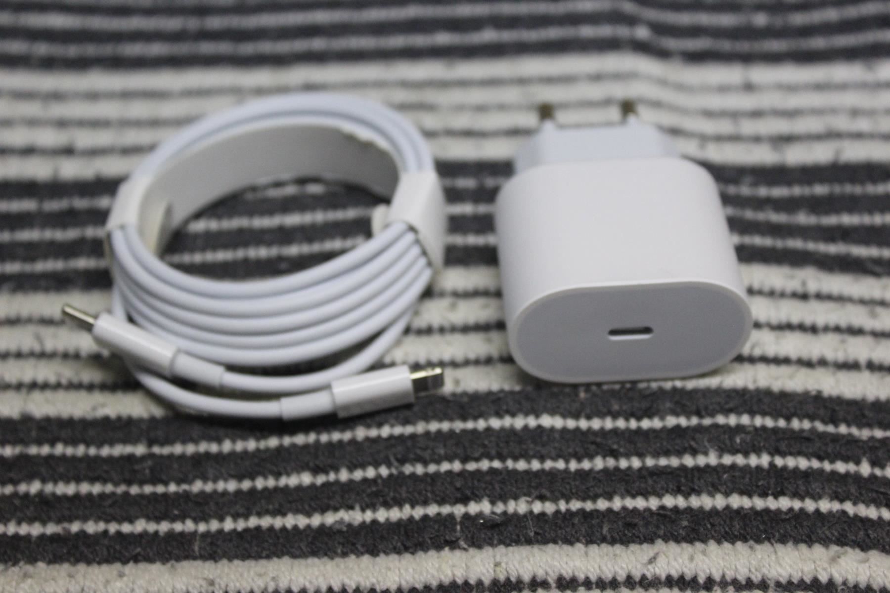 Caricabatterie: 20W PD Ladegerät +kabel 2Meter  iphone – Nuovo (secondo la descrizione) da Kirchdorf AG venduto da Aarereussshop 3