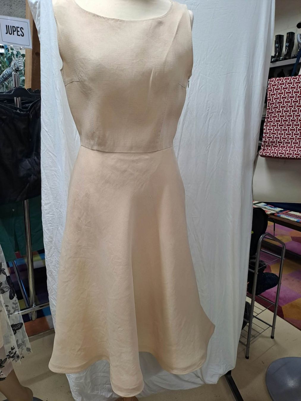 Robes: Robe Yves Saint Laurent – D'occasion à La Chaux-de-Fonds par Emmaus2300CDF