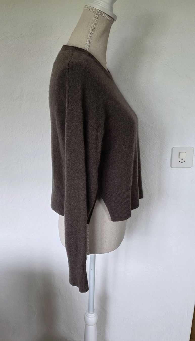 Pullover & Sweatshirts: Hübscher kurzer Kaschmirpullover von "OYSHO" Gr. M – Gebraucht aus Schneisingen von backstore24 1