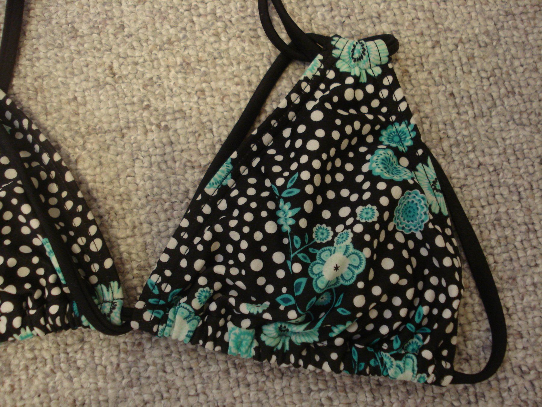 Lascana Costumi da bagno & Bikini: guterhaltener Bikini v. LASCANA – Usato da Au SG venduto da beanpasa 1