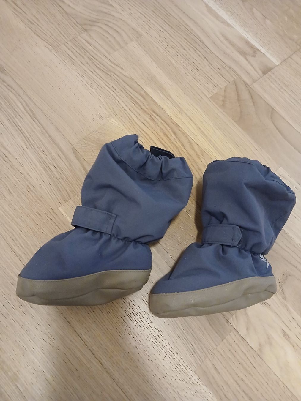 Wheat Scarpe per ragazzi: Wheat, Outdoor Booties, Gr. 12-24 Monate – Usato da Zürich venduto da lauravanessa