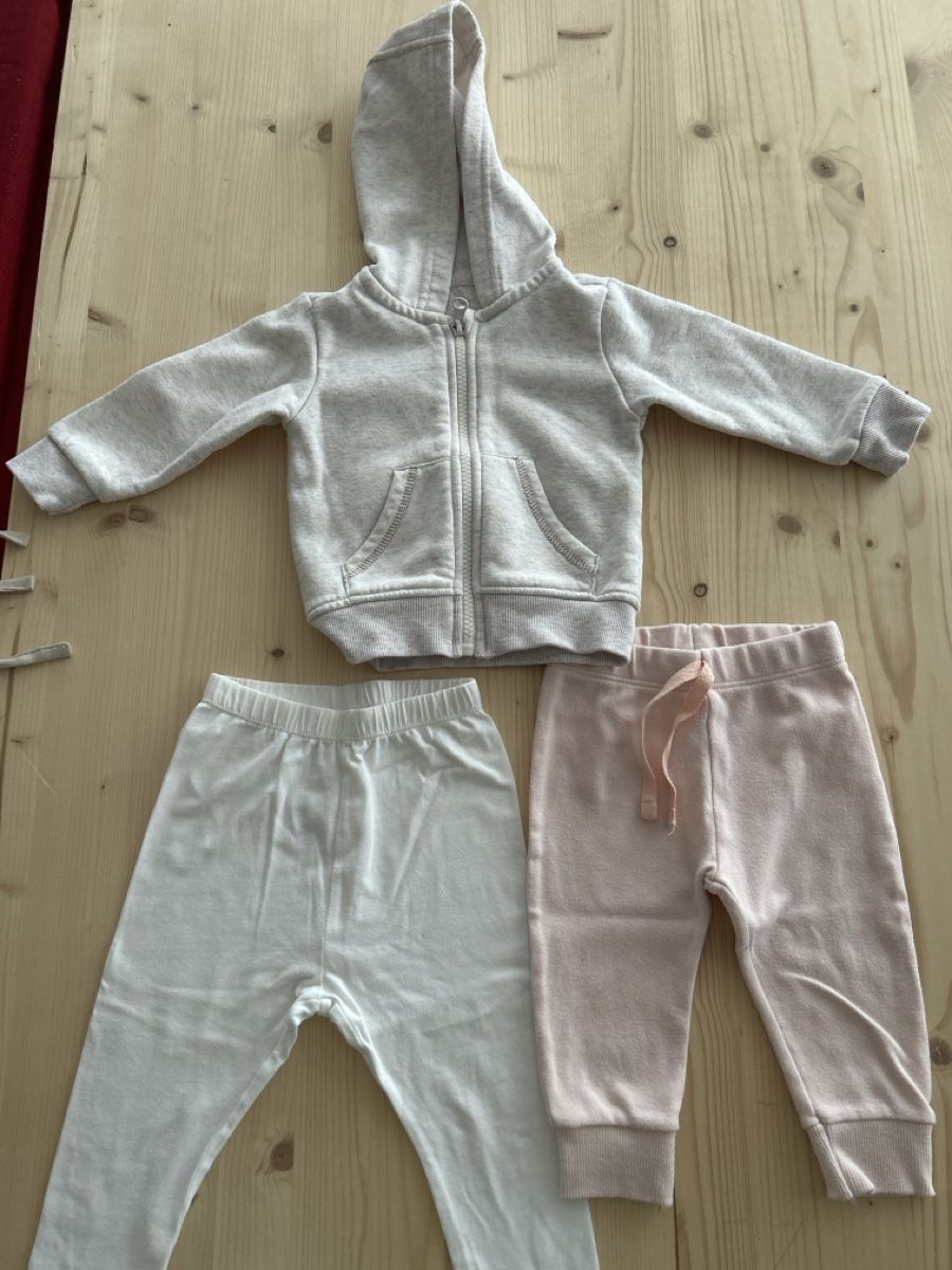 Kleiderpakete & -sets: Baby Set, Grösse 74, Mädchen – Gebraucht aus Birmenstorf AG von Reninata
