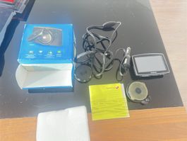 TomTom XL Navi Europa mit Zubehör
