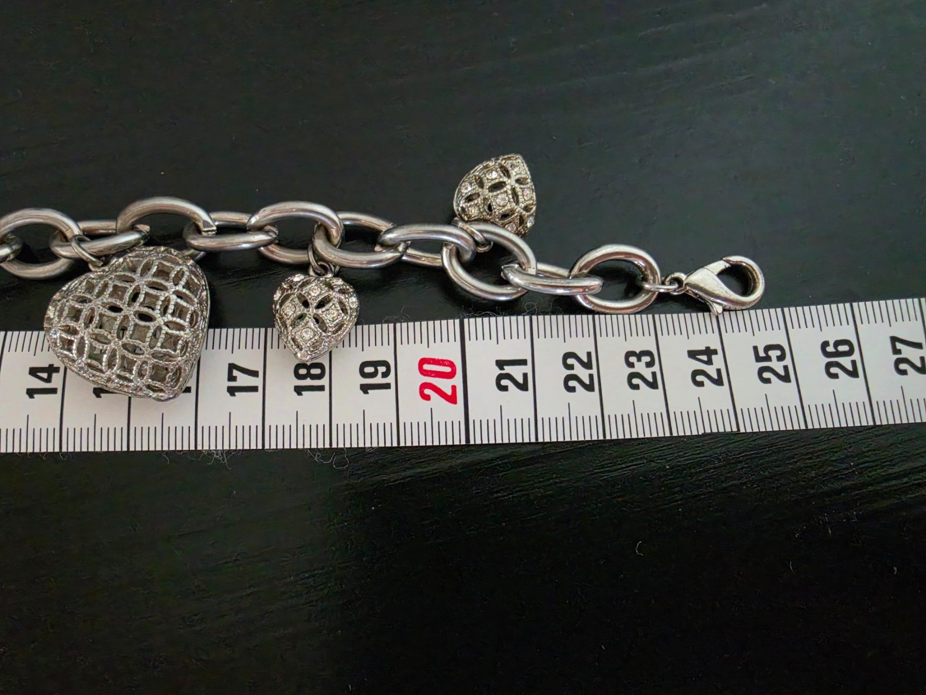 Bracelets: Statement Armband mit Charms / Herzanhängern – D'occasion à Stäfa par flamingo_17 5