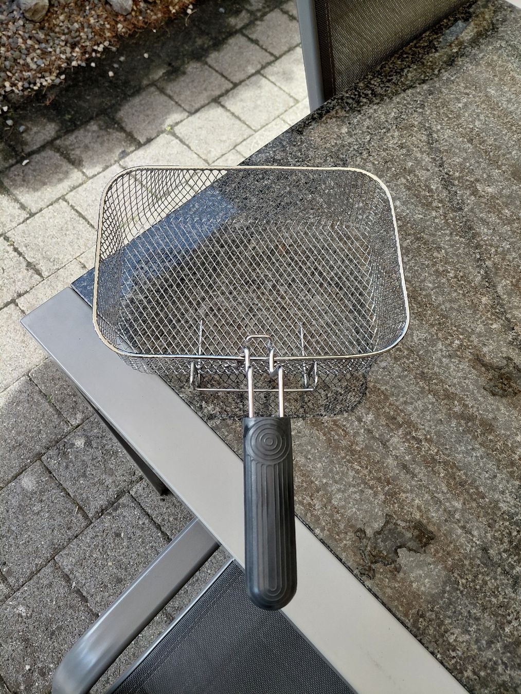 Elettrodomestici da cucina: Fritteuse Emerio DF-107090.6 Edelstahl 2000W gebraucht – Usato da Biglen venduto da mic_pjg6 3