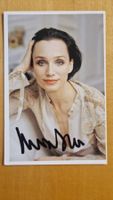 Kristin Scott Thomas, Original Autogramm auf Foto in Farbe