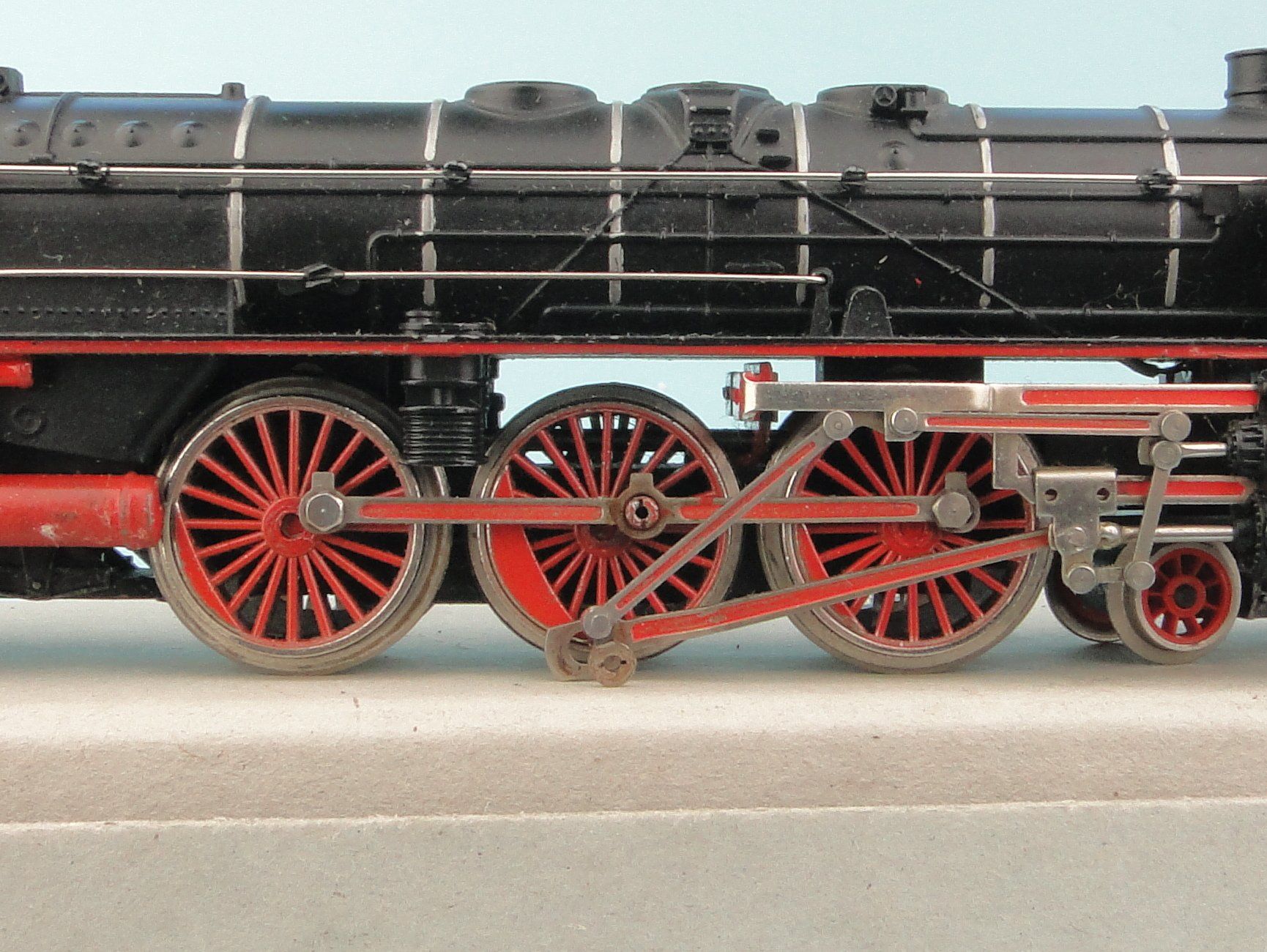 Trix Modellini di ferrovie: Trix Int BR 01, Gleichstrom, Guss – Usato da Bülach venduto da cann11 4