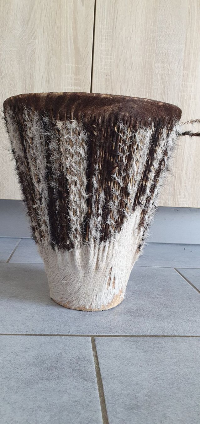 Strumenti musicali: Antike Trommel djembe doppelseitig mit fell bezogen selten – Usato da Mammern venduto da Iten-chris 1