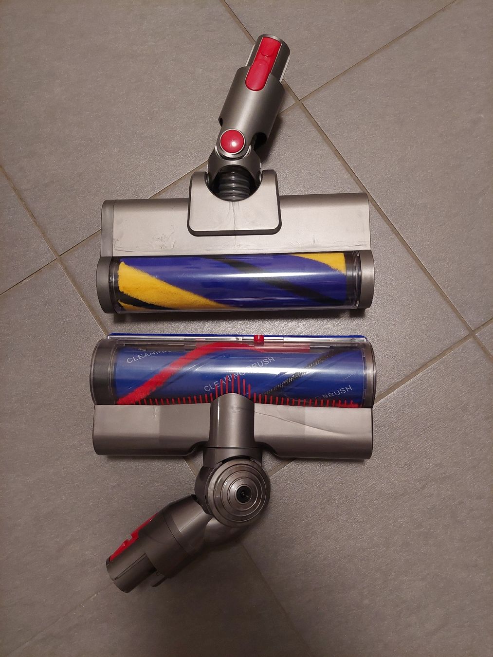Dyson Aspirapolveri & Accessori: Aspirateur Dyson V7 – Usato da Meyrin venduto da aki_1971 3