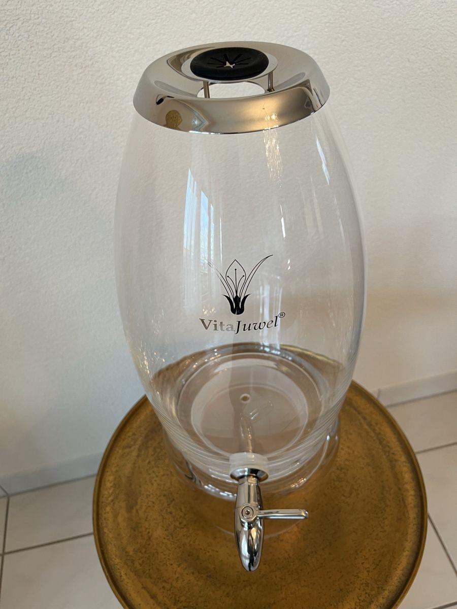 Vitajuwel Bicchieri: VitaJuwel Grande Wasserspender – Usato da Widen venduto da evce1318 1