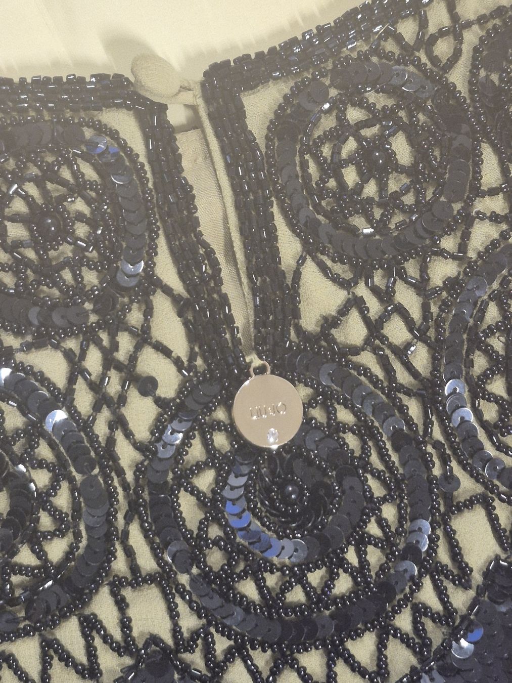 Liu Jo Vestiti: Robe Liu Jo paillettes, comme neuf t.S – Nuovo (secondo la descrizione) da St-Pierre-Clages venduto da _RV 2