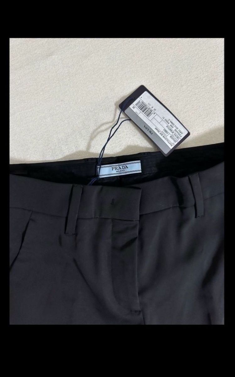 Prada Kleiderpakete: Prada Outfit – Gebraucht aus Ringgenberg BE von kat_n5w8 1