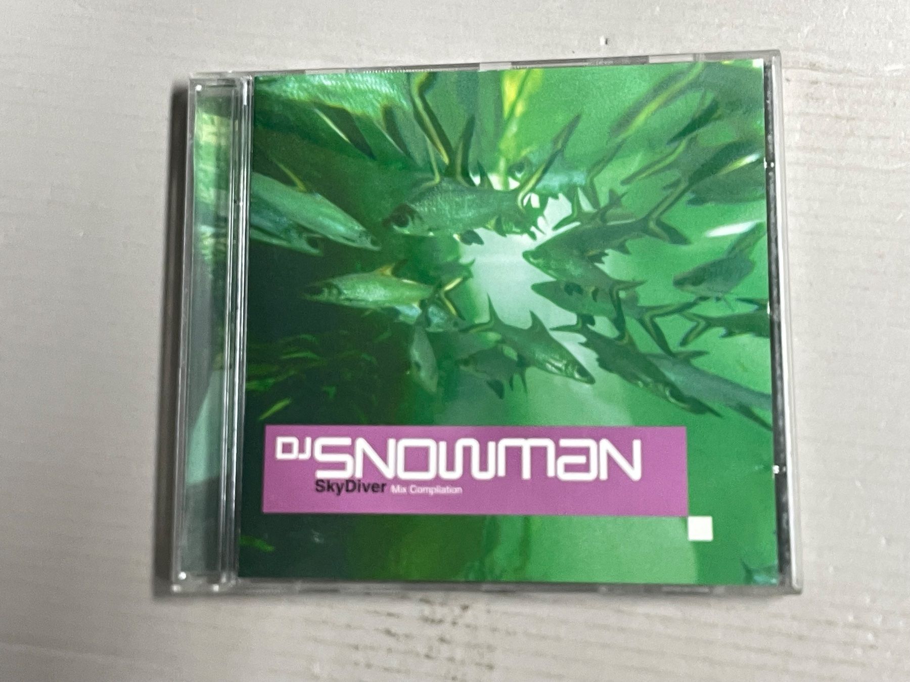 CD: DJ Snowman - Skydiver – Usato da Muri b. Bern venduto da AdidasCollector 4