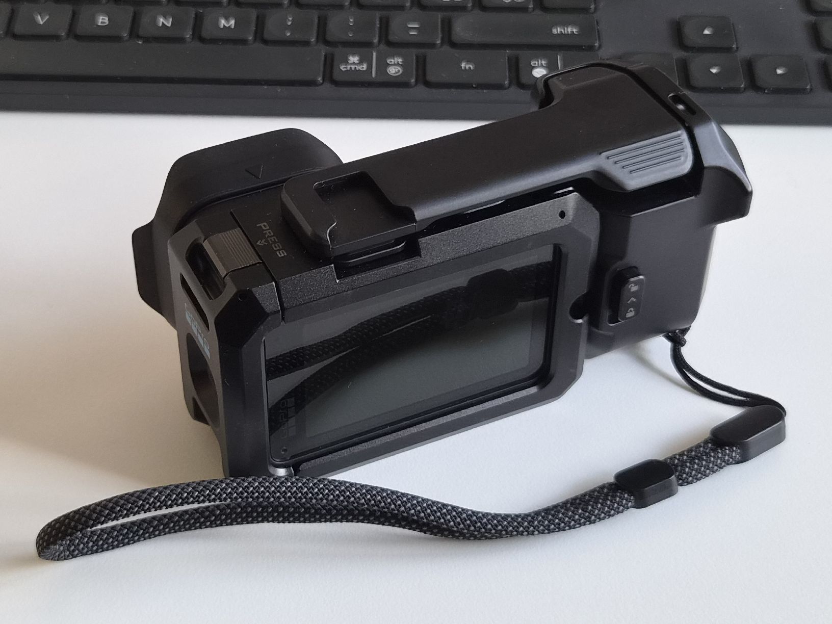 Gopro Action Cam: GoPro Mission 1 Pro Grip Edition – Nuovo (secondo la descrizione) da Hinwil venduto da Justnox 1