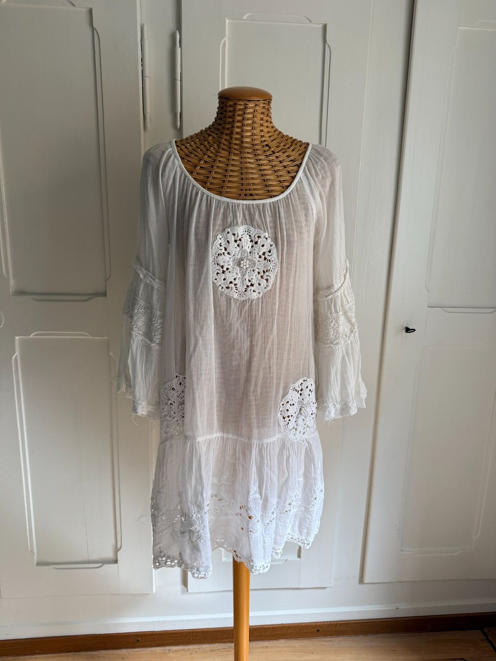 Vestiti: GIACOMO CINQUE - Hippie Kleid weiss – Usato da Zürich venduto da Diazaio