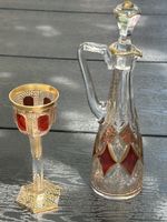 Kanne und Kelch antik vergoldeter Kristall rot geschnitzt