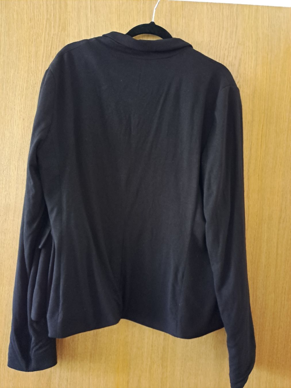 Orsay Jacken: Schwarzer Blazer von Orsay, Grösse 42/44 – Gebraucht aus Münchenbuchsee von Babsique 3
